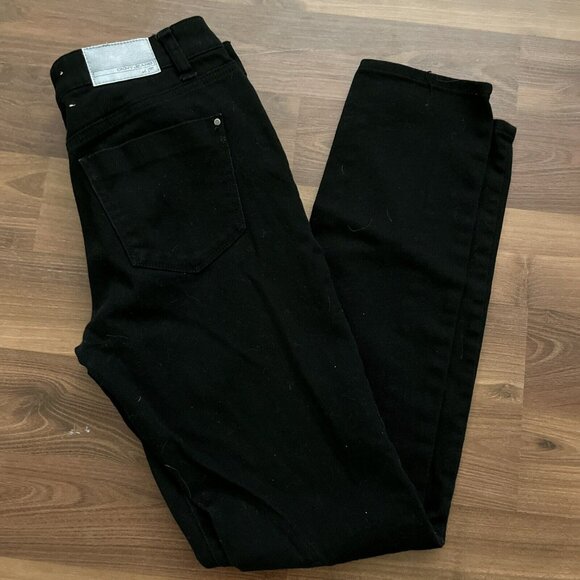 DKNY Women’s Jeans Soho Skinny Black Denim Mid Rise 6 Button Up. - Picture 5 of 5